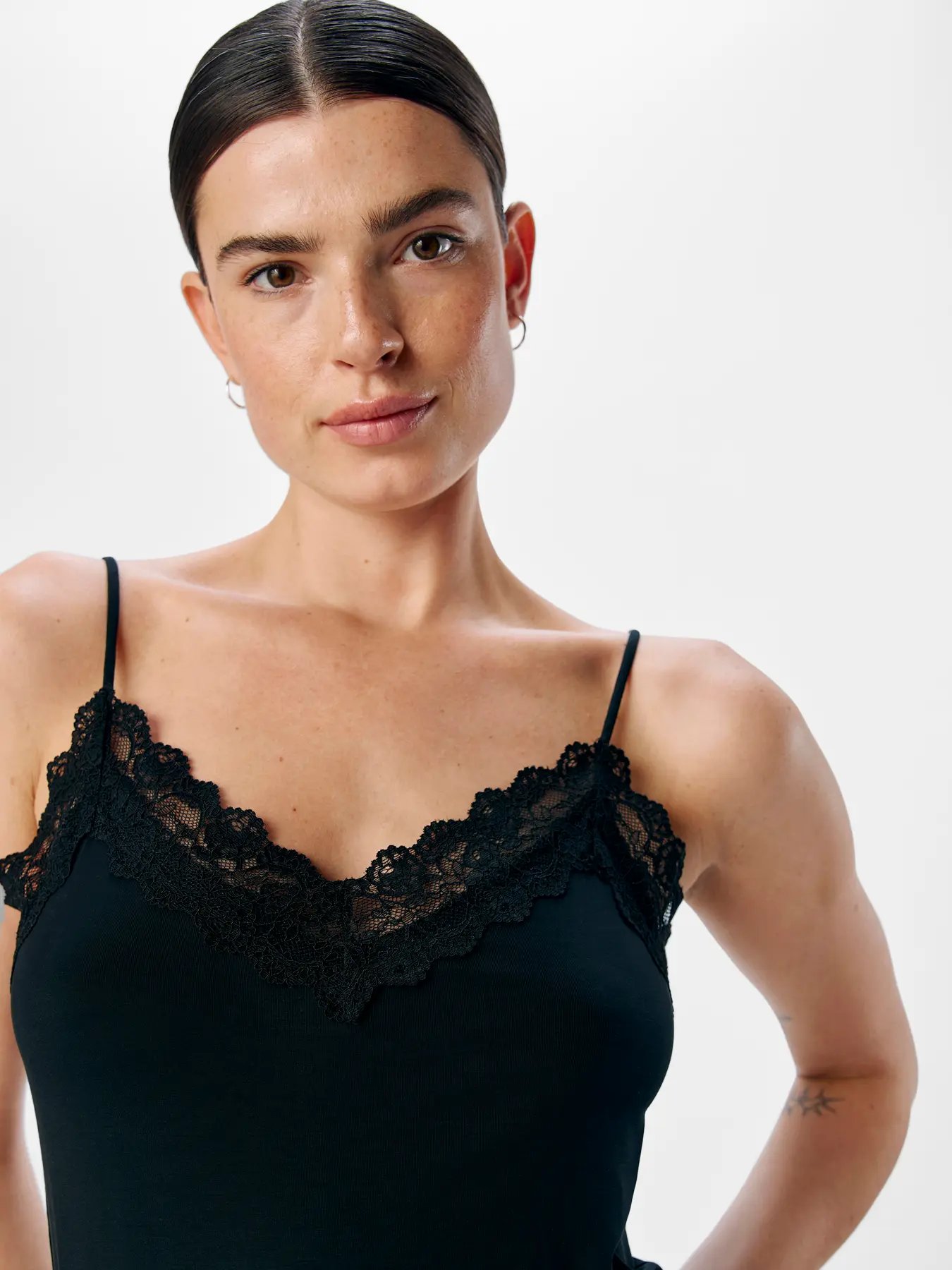 Black 4 Top elástico mujer escote en V