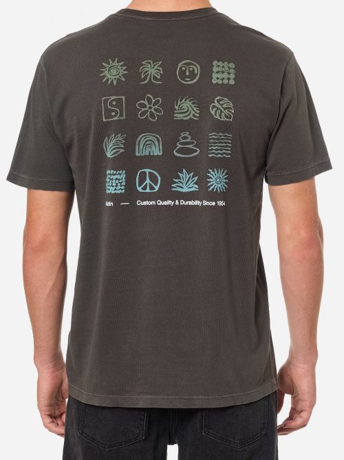 Camiseta Katin Scavenge Tee hombre algodón orgánico con estampado artístico inspirado en grabados en madera