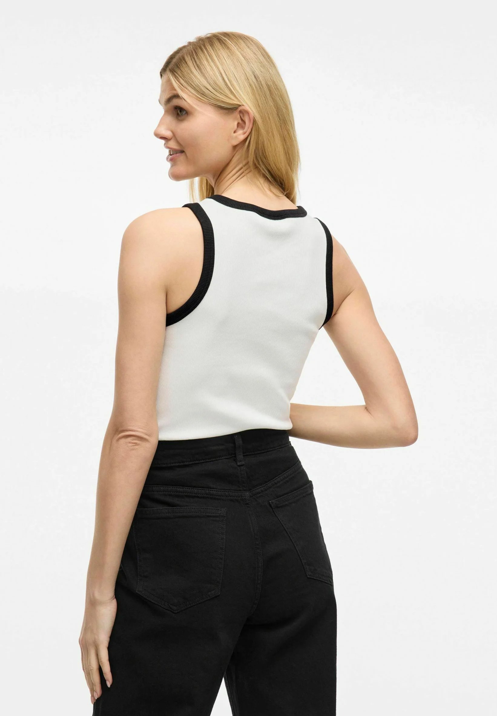 Snow White - Black 3