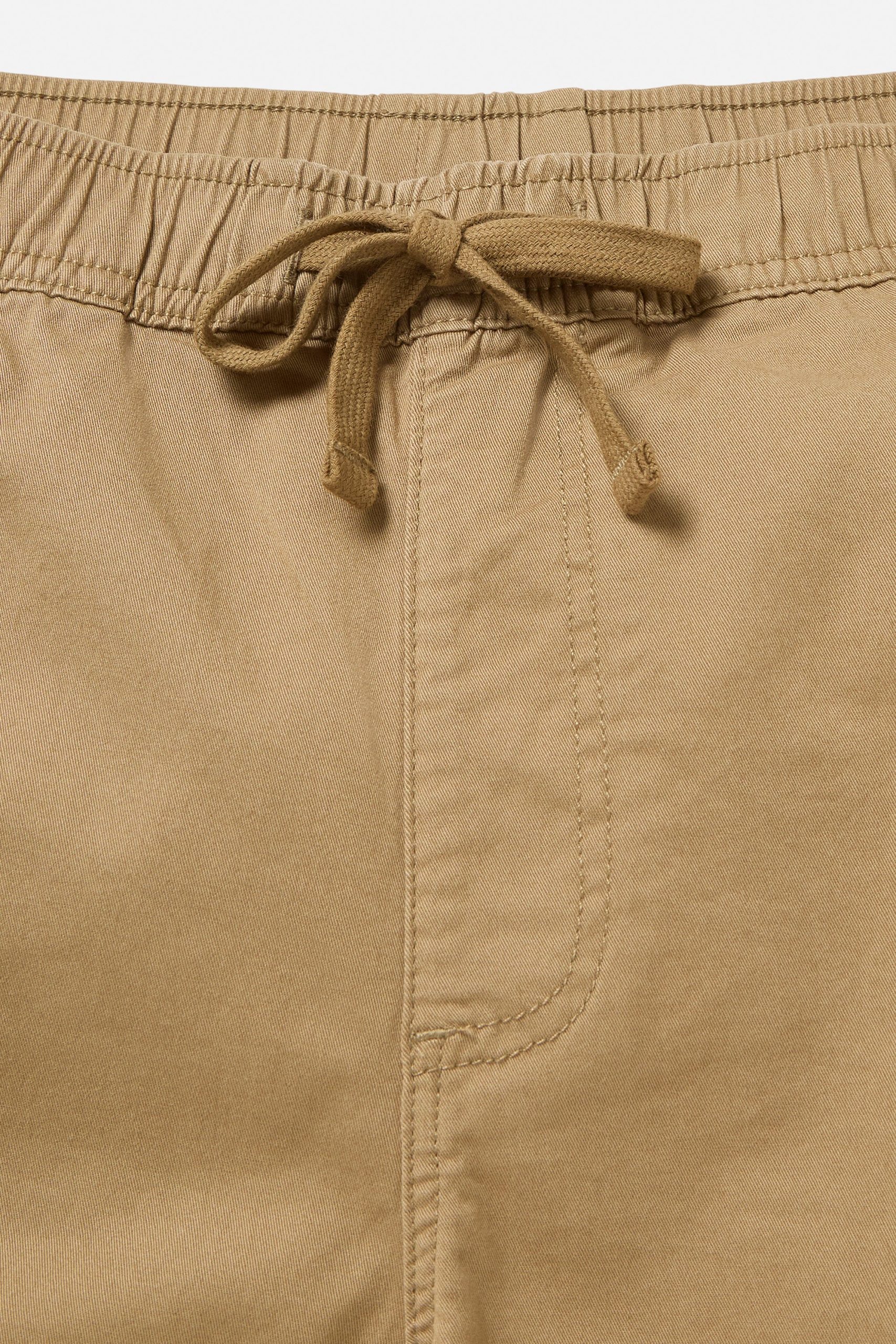 Elmwood 5 Pantalón corto hombre Patio Short Katin con cintura elástica y cordón ajustable