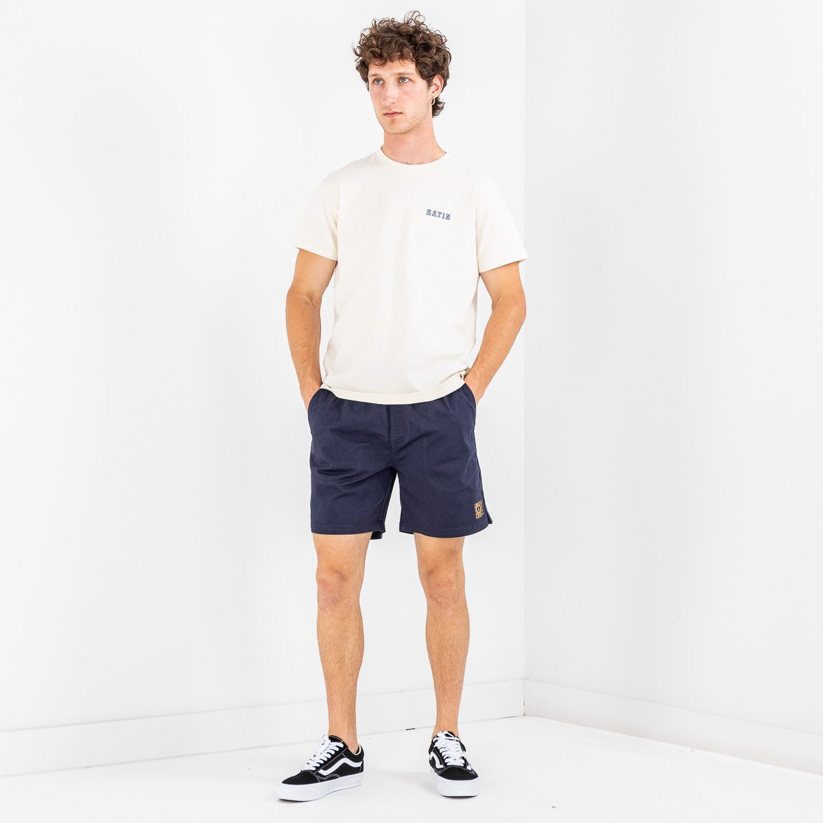 Navy 3 Pantalón corto hombre Frank Short Katin con cintura elástica y bordado gráfico